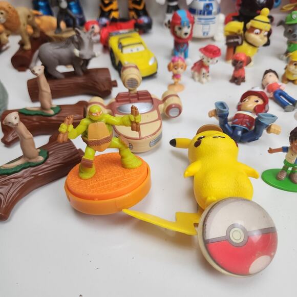 Massive Lot of 48 Pieces Fast Food Happy Meal Toys Basketball Paw Patrol & More - Picture 5 of 15
